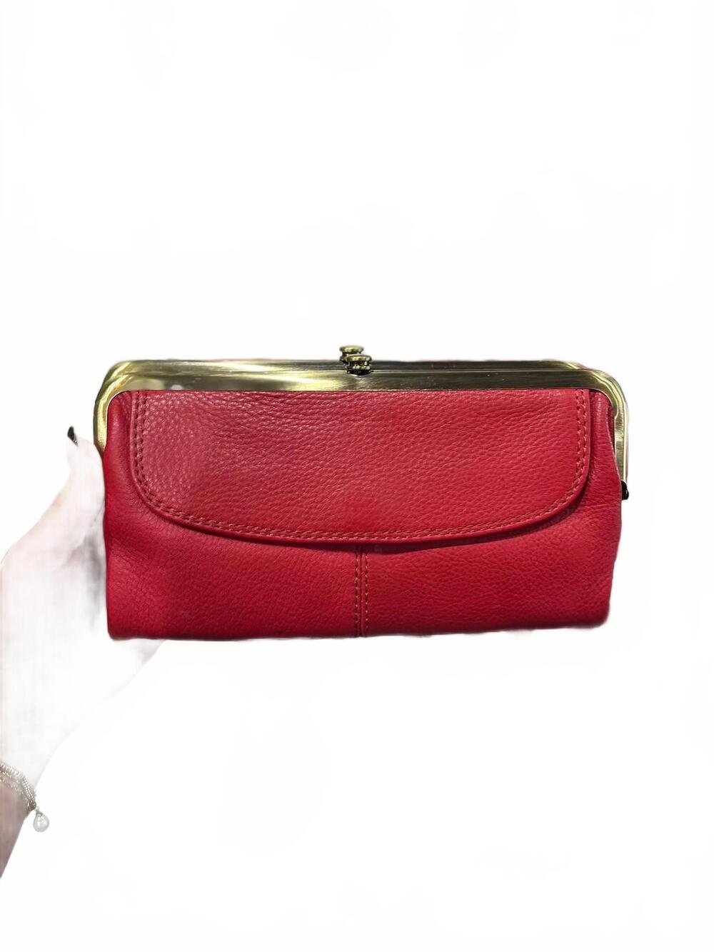 NEW HOBO women's lauren clutch wallet in scarlet